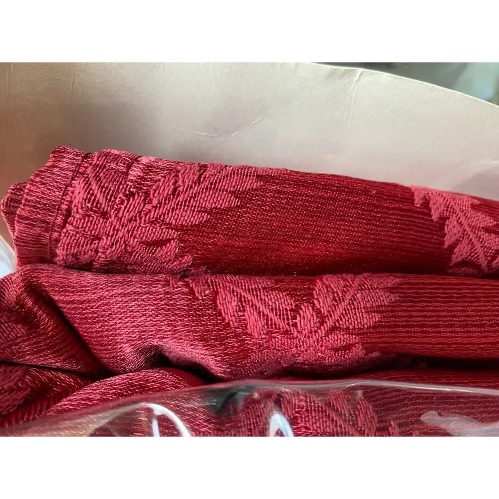 Lenox red or